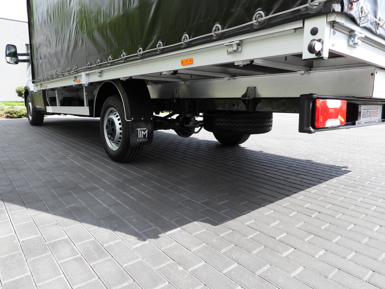 الشاحنات الصغيرة ستائر IVECO DAILY  35S18 TARPAULIN 10 PALLETS WEBASTO CRUISE CONTROL AIR CONDITIONING  180HP: صور 16