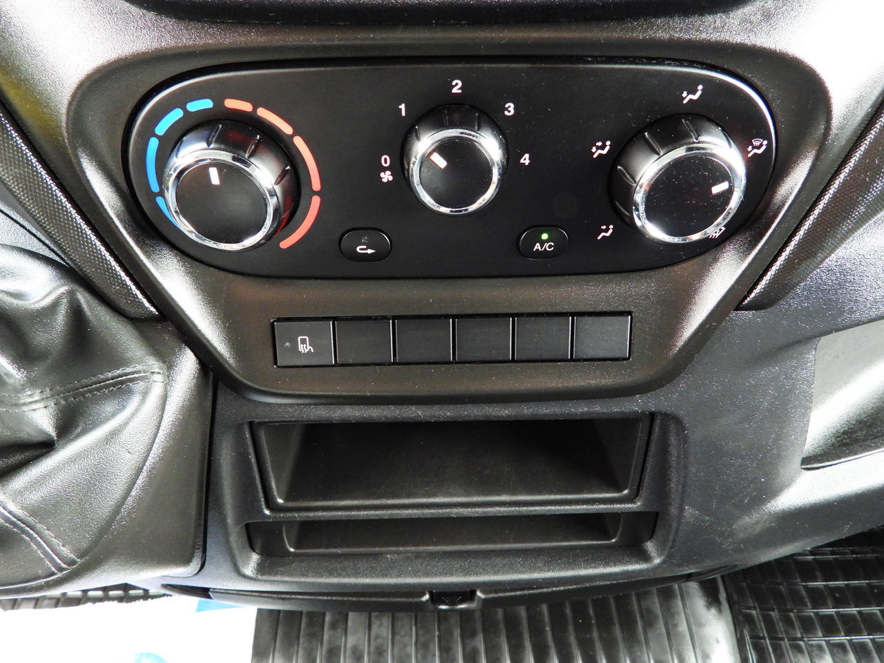 الشاحنات الصغيرة ستائر IVECO DAILY  35S18 TARPAULIN 10 PALLETS WEBASTO CRUISE CONTROL AIR CONDITIONING  180HP: صور 36