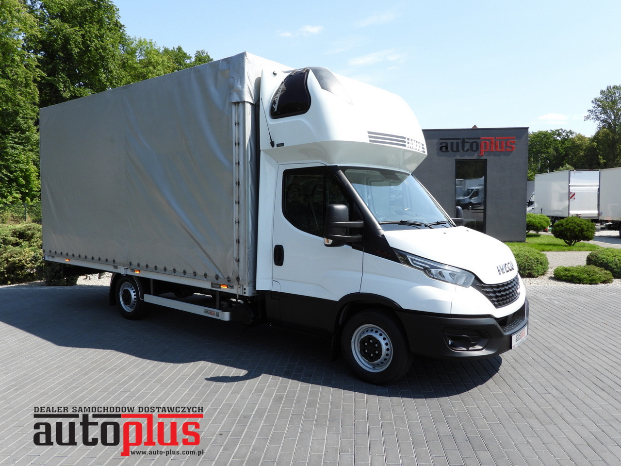 IVECO DAILY 35S18 TARPAULIN 10 PALLETS WEBASTO CRUISE CONTROL LED LIGHTS PNEUMATICS AIR CONDITIONING 180HP - الشاحنات الصغيرة ستائر: صور 1 IVECO DAILY 35S18 TARPAULIN 10 PALLETS WEBASTO CRUISE CONTROL LED LIGHTS PNEUMATICS AIR CONDITIONING 180HP - الشاحنات الصغيرة ستائر: صور 1