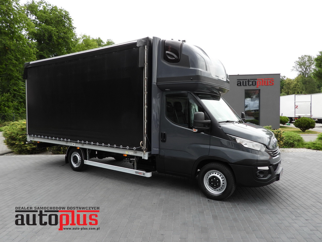 IVECO DAILY 35S18 TARPAULIN 10 PALLETS WEBASTO CRUISE CONTROL PNEUMATICS AUTOMATIC TRANSMISSION HI-MATIC AIR CONDITIONING 180HP - الشاحنات الصغيرة ستائر: صور 1 IVECO DAILY 35S18 TARPAULIN 10 PALLETS WEBASTO CRUISE CONTROL PNEUMATICS AUTOMATIC TRANSMISSION HI-MATIC AIR CONDITIONING 180HP - الشاحنات الصغيرة ستائر: صور 1