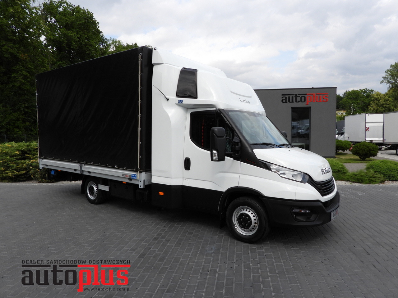 IVECO DAILY 35S18 TARPAULIN LIFT 10 PALLETS WEBASTO CRUISE CONTROL PNEUMATICS AIR CONDITIONING 180HP - الشاحنات الصغيرة ستائر: صور 1 IVECO DAILY 35S18 TARPAULIN LIFT 10 PALLETS WEBASTO CRUISE CONTROL PNEUMATICS AIR CONDITIONING 180HP - الشاحنات الصغيرة ستائر: صور 1