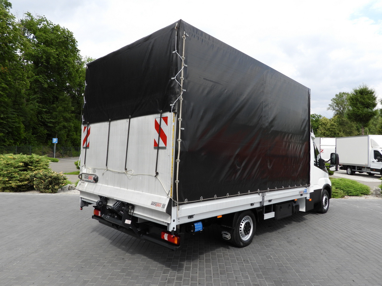 IVECO DAILY 35S18 TARPAULIN LIFT 10 PALLETS WEBASTO CRUISE CONTROL PNEUMATICS AIR CONDITIONING 180HP - الشاحنات الصغيرة ستائر: صور 3 IVECO DAILY 35S18 TARPAULIN LIFT 10 PALLETS WEBASTO CRUISE CONTROL PNEUMATICS AIR CONDITIONING 180HP - الشاحنات الصغيرة ستائر: صور 3