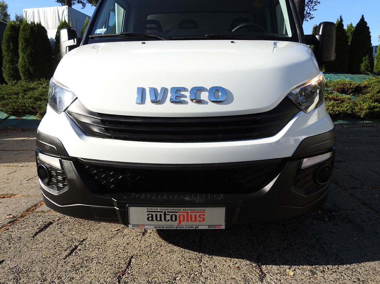 IVECO DAILY 35S18 TARPAULIN LIFT 8 PALLETS CRUISE CONTROL AIR CONDITIONING 180HP - الشاحنات الصغيرة ستائر: صور 5 IVECO DAILY 35S18 TARPAULIN LIFT 8 PALLETS CRUISE CONTROL AIR CONDITIONING 180HP - الشاحنات الصغيرة ستائر: صور 5