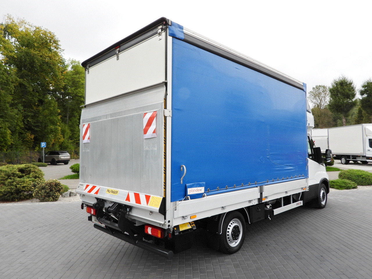 IVECO DAILY 35S18 TARPAULIN LIFT 8 PALLETS WEBASTO CRUISE CONTROL LED LIGHTS AIR CONDITIONING 180HP - الشاحنات الصغيرة ستائر: صور 3 IVECO DAILY 35S18 TARPAULIN LIFT 8 PALLETS WEBASTO CRUISE CONTROL LED LIGHTS AIR CONDITIONING 180HP - الشاحنات الصغيرة ستائر: صور 3