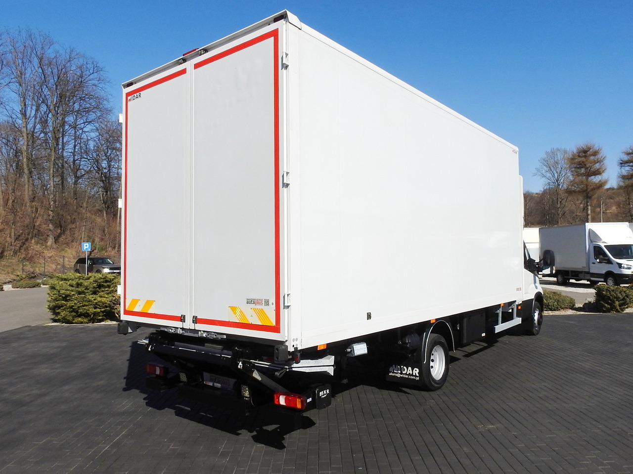 IVECO DAILY 70C18 BOX LIFT 14 PALLETS WEBASTO CRUISE CONTROL NAVIGATION LED LIGHTS TWIN WHEELS AIR CONDITIONING 180HP - الشاحنات الصغيرة صندوق مغلق: صور 3 IVECO DAILY 70C18 BOX LIFT 14 PALLETS WEBASTO CRUISE CONTROL NAVIGATION LED LIGHTS TWIN WHEELS AIR CONDITIONING 180HP - الشاحنات الصغيرة صندوق مغلق: صور 3