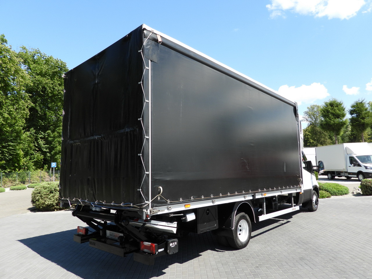IVECO DAILY 70C18 TARPAULIN LIFT 14 PALLETS WEBASTO CRUISE CONTROL LED LIGHTS TWIN WHEELS AIR CONDITIONING 180HP - الشاحنات الصغيرة ستائر: صور 3 IVECO DAILY 70C18 TARPAULIN LIFT 14 PALLETS WEBASTO CRUISE CONTROL LED LIGHTS TWIN WHEELS AIR CONDITIONING 180HP - الشاحنات الصغيرة ستائر: صور 3
