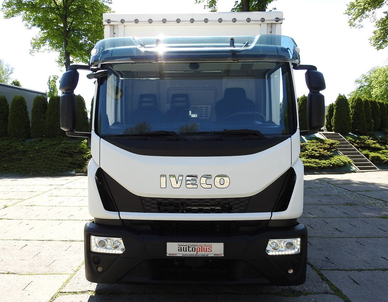 IVECO EUROCARGO 120 - 220 TARPAULIN LIFT 20 PALLETS LED LIGHTS AUTOMATIC TRANSMISSION HI-MATIC TWIN WHEELS AIR CONDITIONING 220HP - الشاحنات الصغيرة ستائر: صور 5 IVECO EUROCARGO 120 - 220 TARPAULIN LIFT 20 PALLETS LED LIGHTS AUTOMATIC TRANSMISSION HI-MATIC TWIN WHEELS AIR CONDITIONING 220HP - الشاحنات الصغيرة ستائر: صور 5