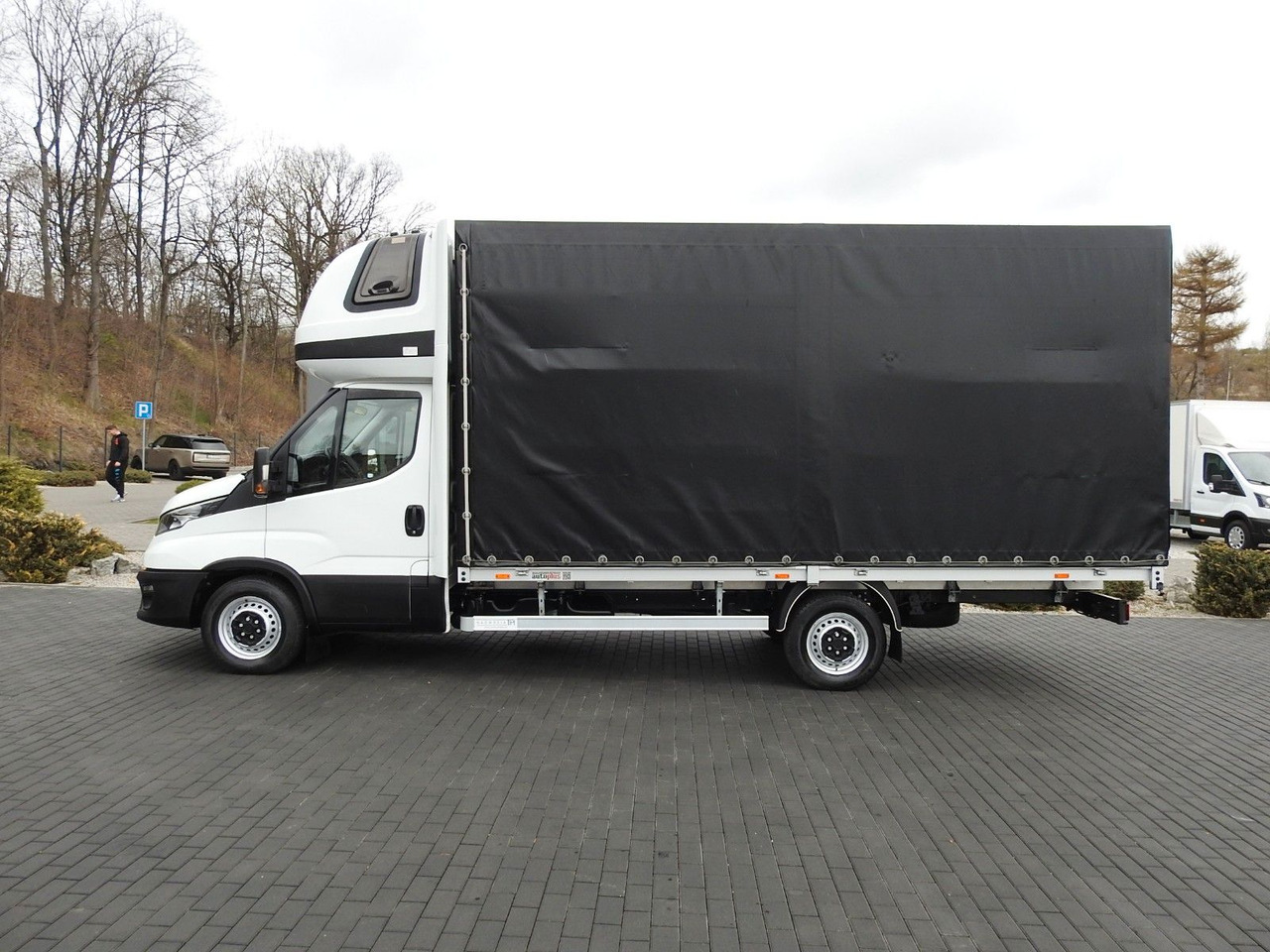 الشاحنات الصغيرة ستائر Iveco DAILY  35S18 PRITSCHE PLANE 10 PALETTEN WEBASTO: صور 9