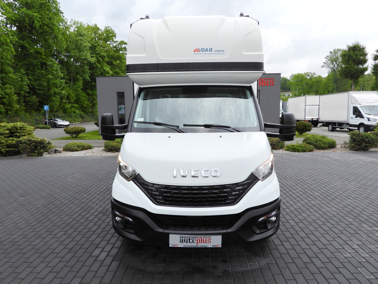 Iveco DAILY 35S18 PRITSCHE PLANE 10 PALETTEN WEBASTO - الشاحنات الصغيرة ستائر: صور 5 Iveco DAILY 35S18 PRITSCHE PLANE 10 PALETTEN WEBASTO - الشاحنات الصغيرة ستائر: صور 5
