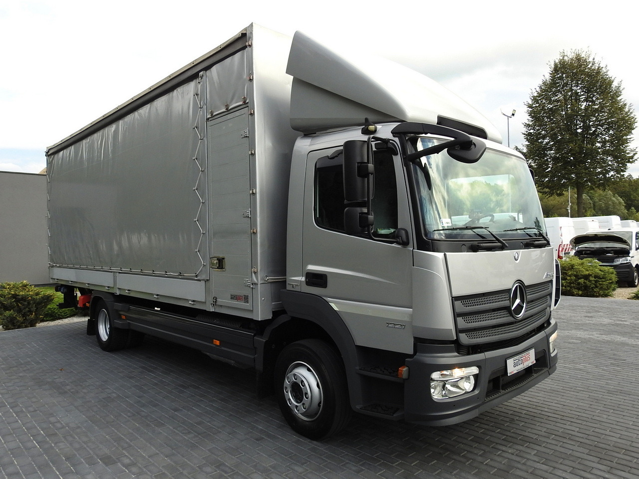 MERCEDES ATEGO 1221 TARPAULIN LIFT 16 PALLETS WEBASTO AIR CONDITIONING PNEUMATICS TWIN WHEELS 230HP - الشاحنات الصغيرة ستائر: صور 4 MERCEDES ATEGO 1221 TARPAULIN LIFT 16 PALLETS WEBASTO AIR CONDITIONING PNEUMATICS TWIN WHEELS 230HP - الشاحنات الصغيرة ستائر: صور 4