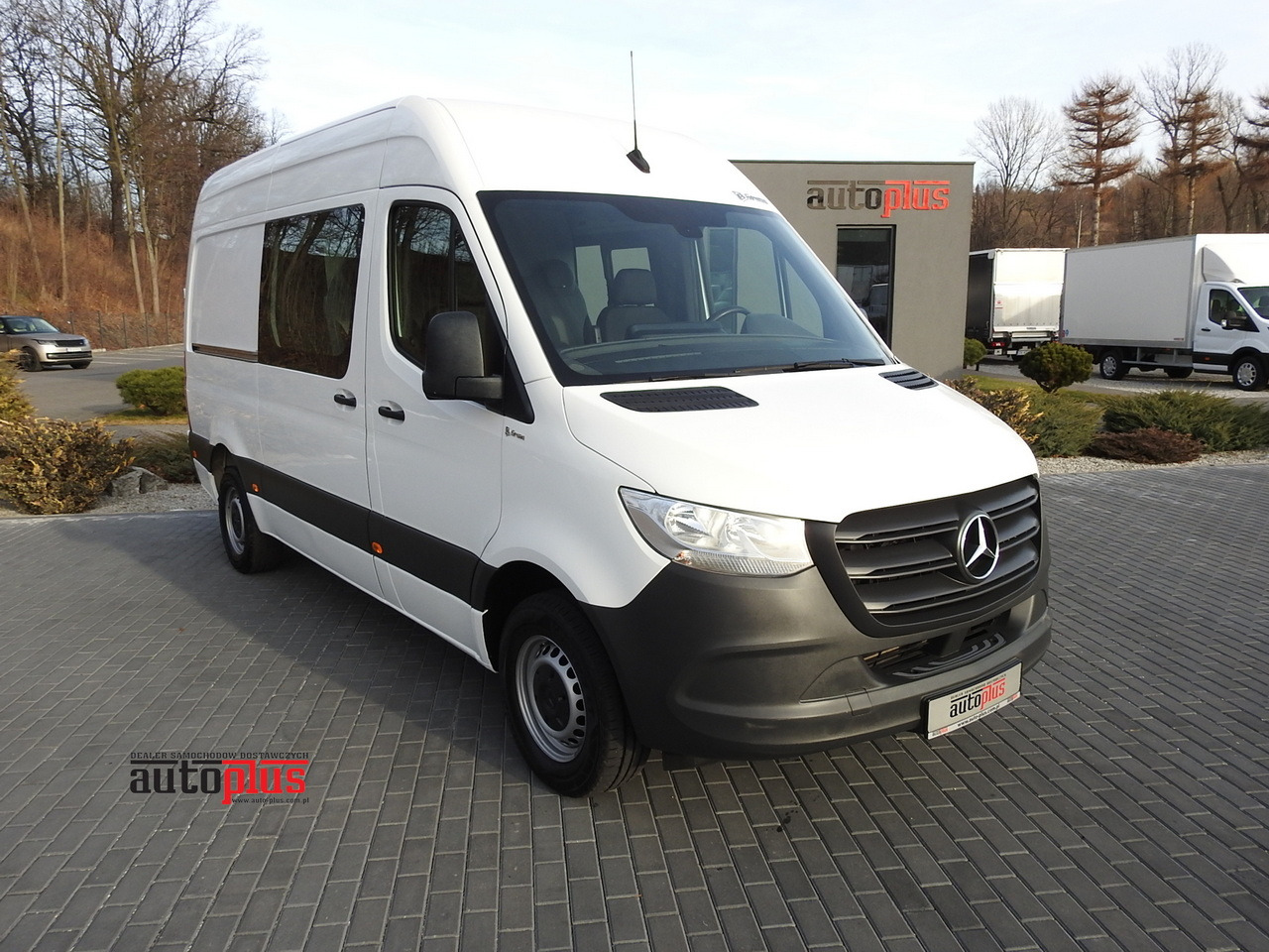 MERCEDES SPRINTER 314 BOX DELIVERY VAN 6 SEATS CRUISE CONTROL AIR CONDITIONING 140HP - فان: صور 1 MERCEDES SPRINTER 314 BOX DELIVERY VAN 6 SEATS CRUISE CONTROL AIR CONDITIONING 140HP - فان: صور 1
