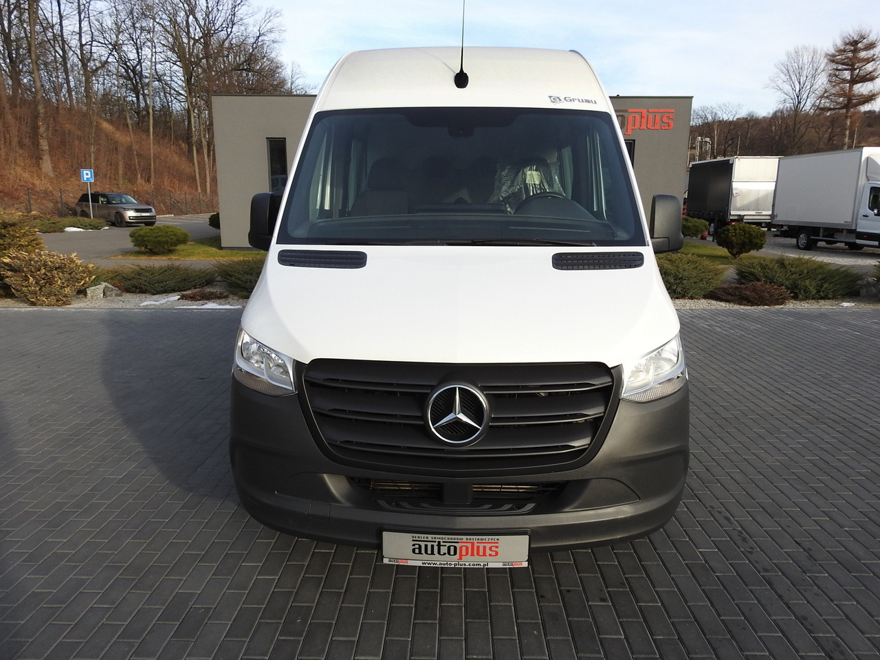 MERCEDES SPRINTER 314 BOX DELIVERY VAN 6 SEATS CRUISE CONTROL AIR CONDITIONING 140HP - فان: صور 5 MERCEDES SPRINTER 314 BOX DELIVERY VAN 6 SEATS CRUISE CONTROL AIR CONDITIONING 140HP - فان: صور 5