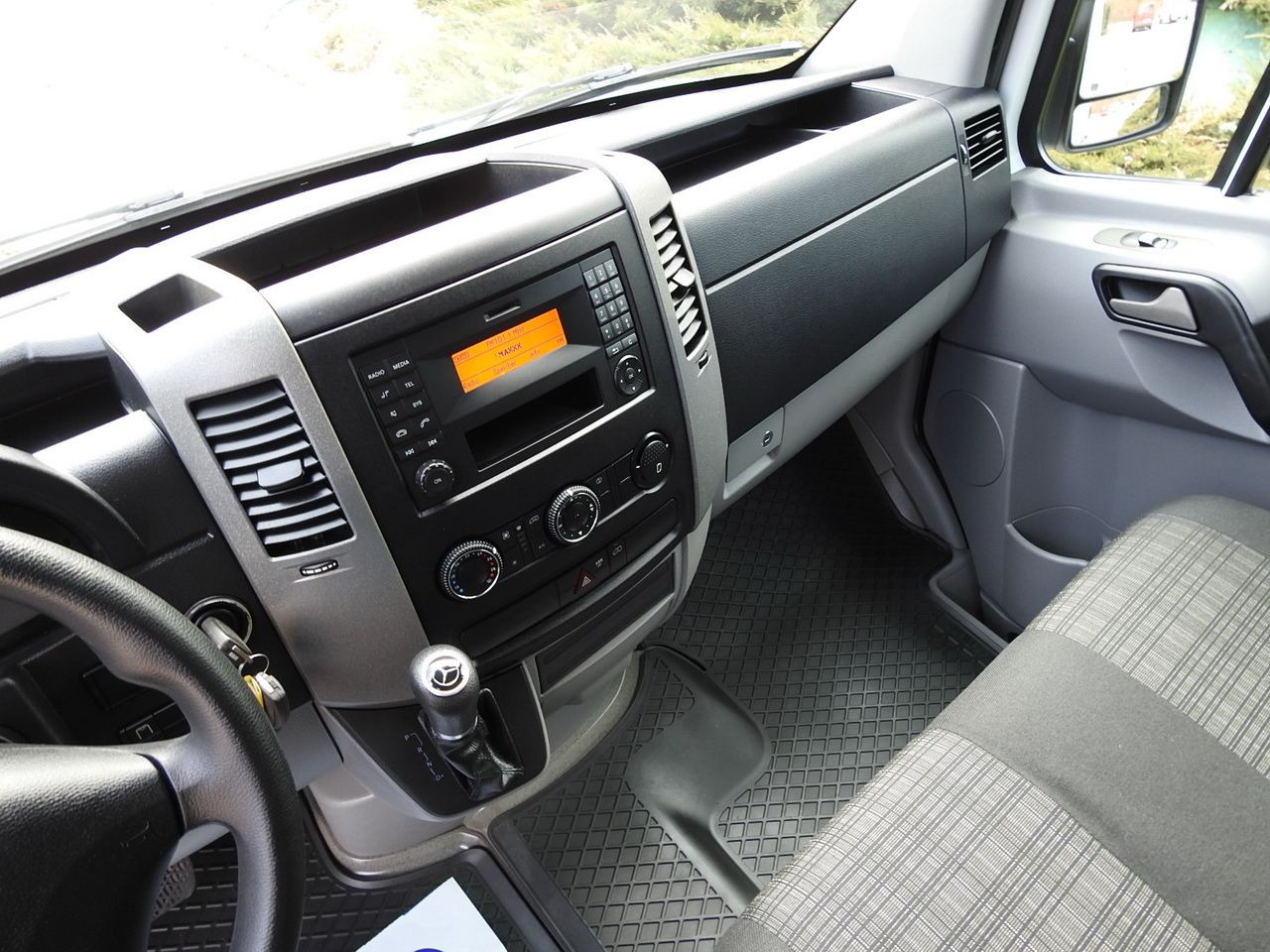 قلاب صغير MERCEDES SPRINTER 316 THREE-WAY TIPPER  CRUISE CONTROL AUTOMATIC TRANSMISSION  AIR CONDITIONING  160HP: صور 27