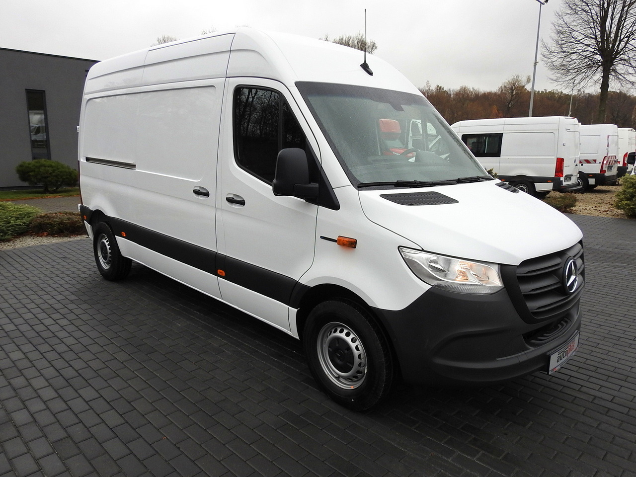 MERCEDES eSprinter NEW ELECTRIC VAN AUTOMATIC TRANSMISSION GUARANTEE 95HP - فان: صور 4 MERCEDES eSprinter NEW ELECTRIC VAN AUTOMATIC TRANSMISSION GUARANTEE 95HP - فان: صور 4