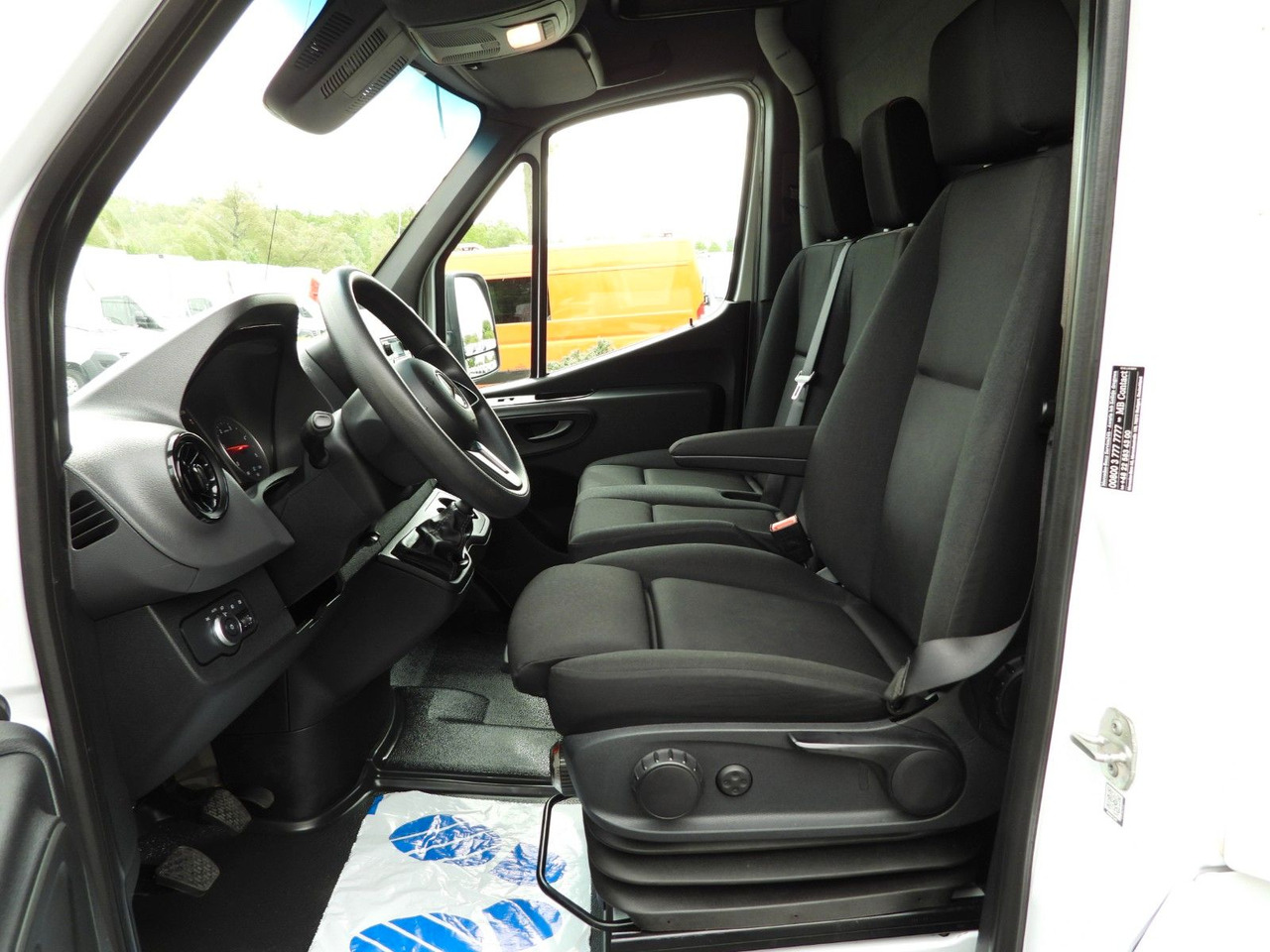 تأجير  Mercedes-Benz SPRINTER 519  PRITSCHE PLANE 8 PALETTEN WEBASTO Mercedes-Benz SPRINTER 519  PRITSCHE PLANE 8 PALETTEN WEBASTO: صور 20
