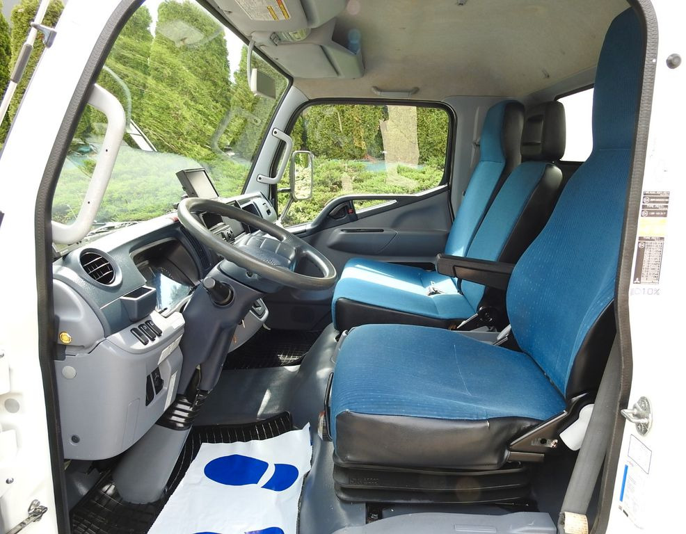 تأجير Mitsubishi CANTER FUSO  CONTAINER  REFRIGERATOR  -4*C LIFT  Mitsubishi CANTER FUSO  CONTAINER  REFRIGERATOR  -4*C LIFT: صور 27