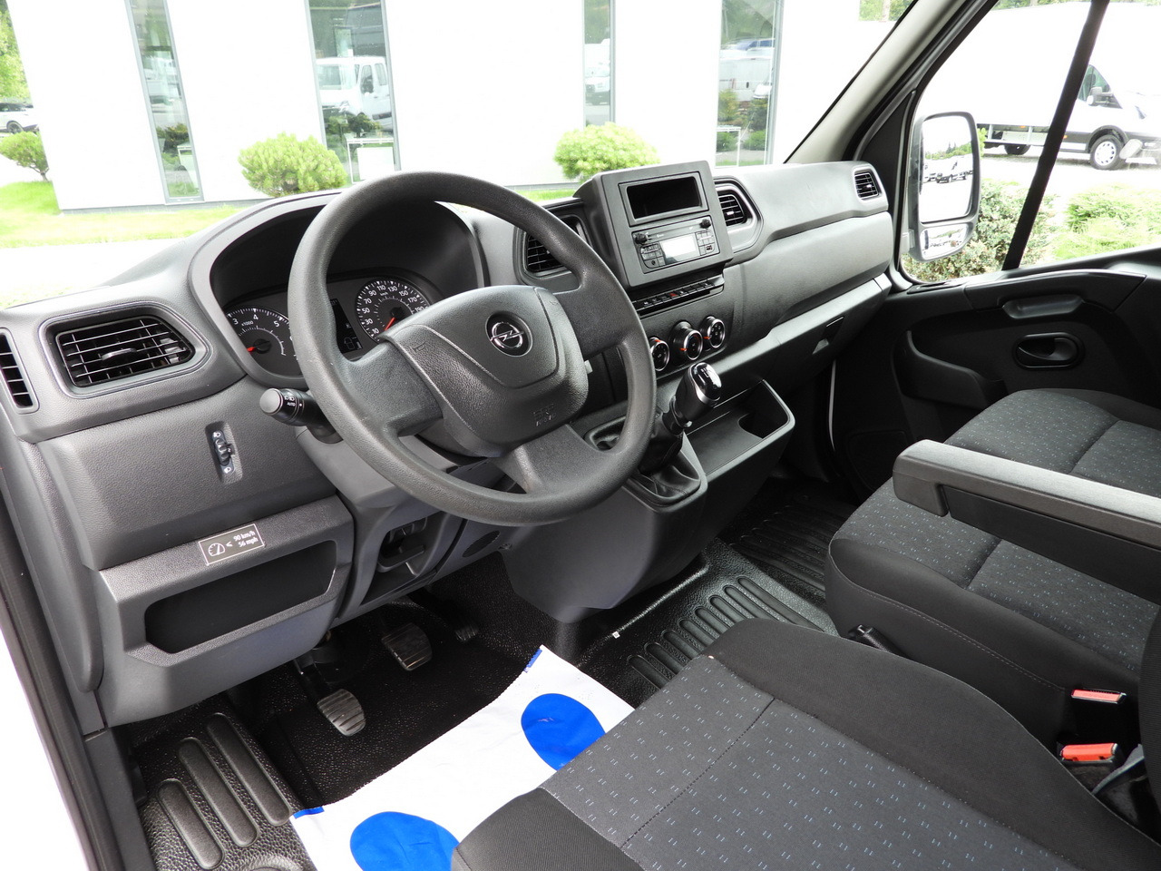 OPEL MOVANO TIPPER DOUBLE CABIN DOKA 7 SEATS LED LIGHTS TWIN WHEELS AIR CONDITIONING 145HP - قلاب صغير: صور 2 OPEL MOVANO TIPPER DOUBLE CABIN DOKA 7 SEATS LED LIGHTS TWIN WHEELS AIR CONDITIONING 145HP - قلاب صغير: صور 2