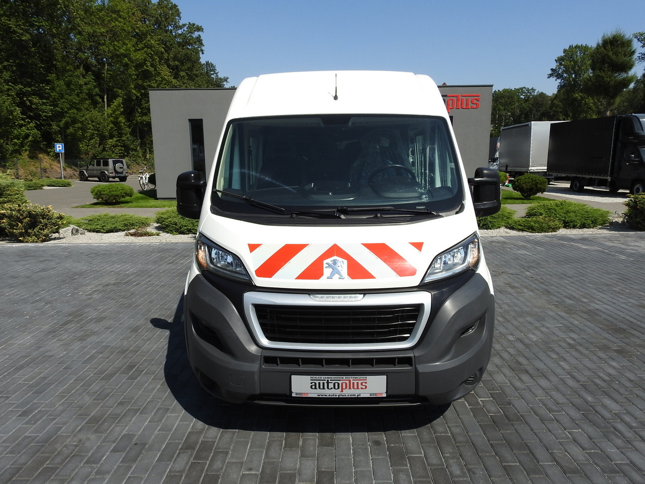 PEUGEOT BOXER BOX DELIVERY VAN 7 SEATS 110HP - فان: صور 5 PEUGEOT BOXER BOX DELIVERY VAN 7 SEATS 110HP - فان: صور 5