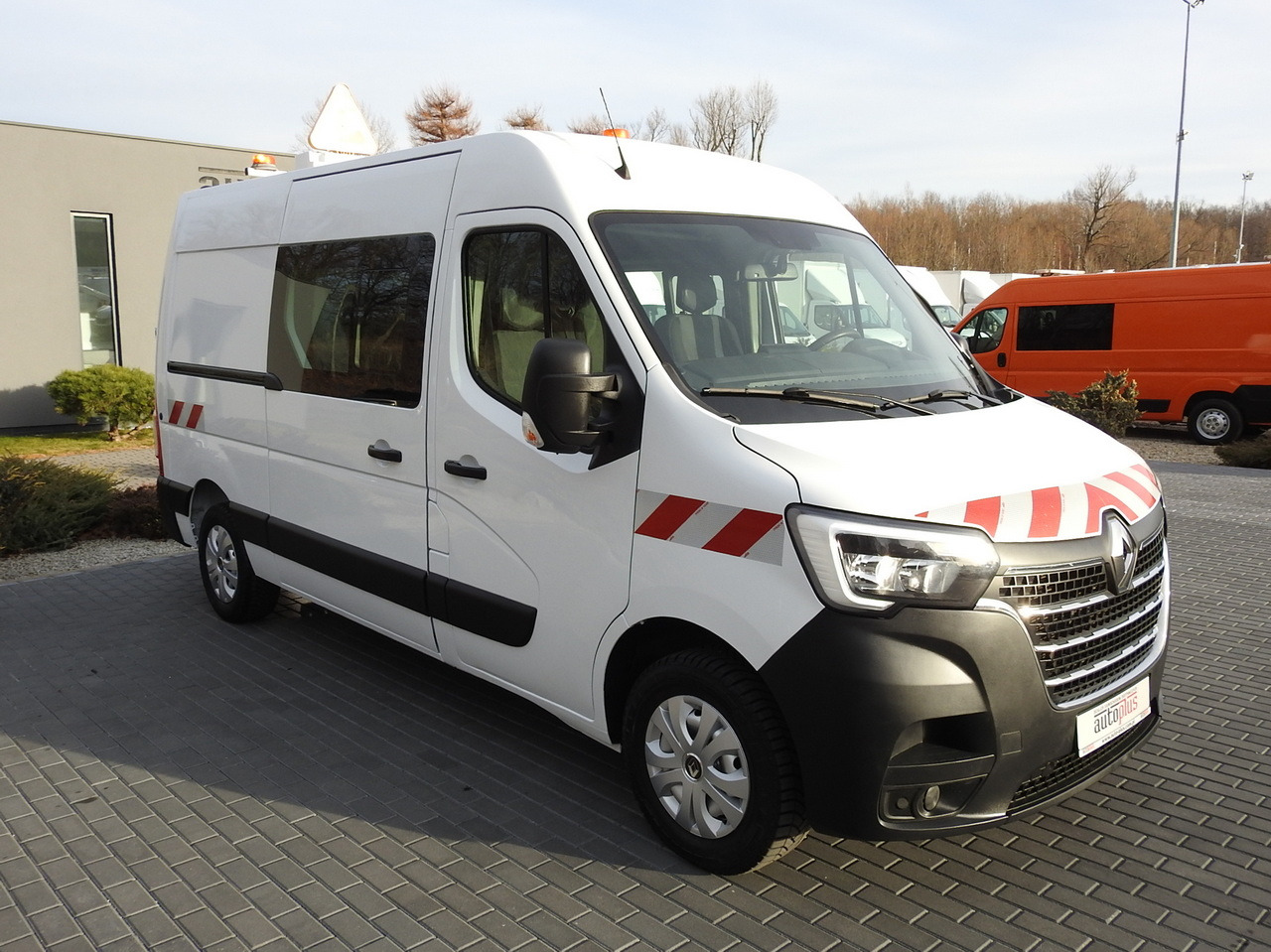 RENAULT MASTER BOX DELIVERY VAN 7 SEATS CRUISE CONTROL AIR CONDITIONING LED LIGHTS 135HP - الشاحنات الصغيرة: صور 4 RENAULT MASTER BOX DELIVERY VAN 7 SEATS CRUISE CONTROL AIR CONDITIONING LED LIGHTS 135HP - الشاحنات الصغيرة: صور 4