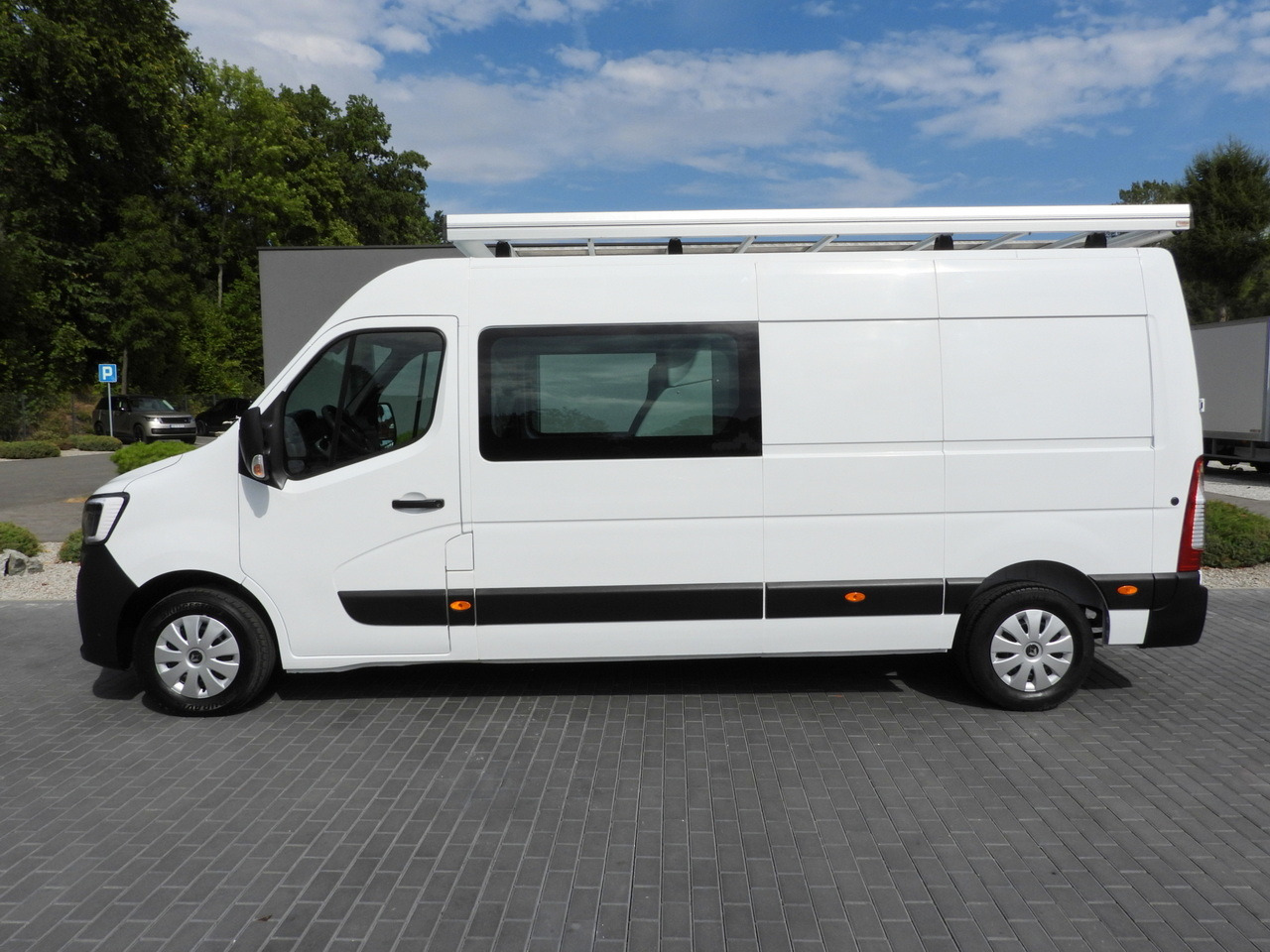 فان RENAULT MASTER BOX DELIVERY VAN 7 SEATS CRUISE CONTROL NAVIGATION LED LIGHTS AIR CONDITIONING 135HP: صور 9 فان RENAULT MASTER BOX DELIVERY VAN 7 SEATS CRUISE CONTROL NAVIGATION LED LIGHTS AIR CONDITIONING 135HP: صور 9