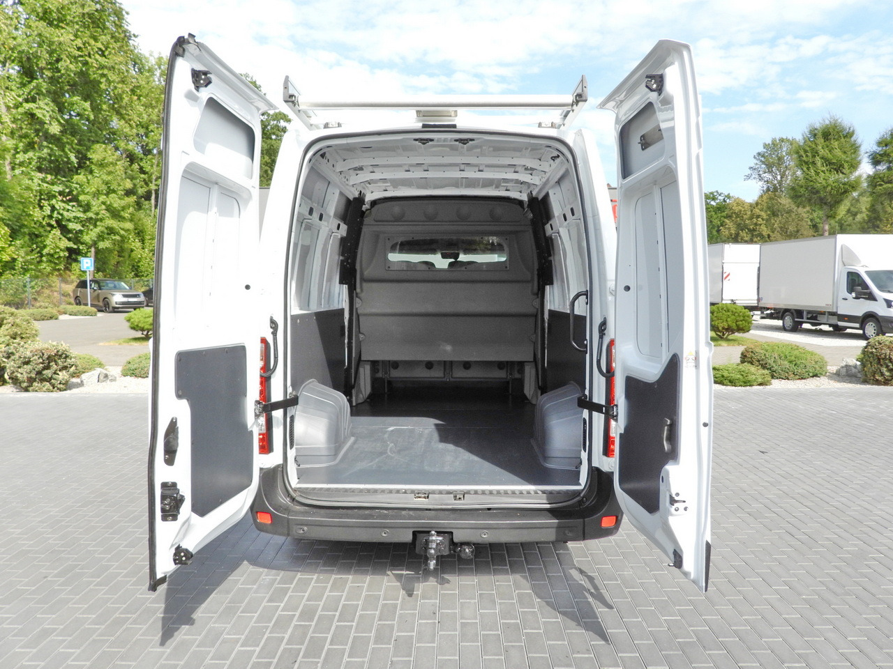 فان RENAULT MASTER BOX DELIVERY VAN 7 SEATS CRUISE CONTROL NAVIGATION LED LIGHTS AIR CONDITIONING 135HP: صور 13 فان RENAULT MASTER BOX DELIVERY VAN 7 SEATS CRUISE CONTROL NAVIGATION LED LIGHTS AIR CONDITIONING 135HP: صور 13