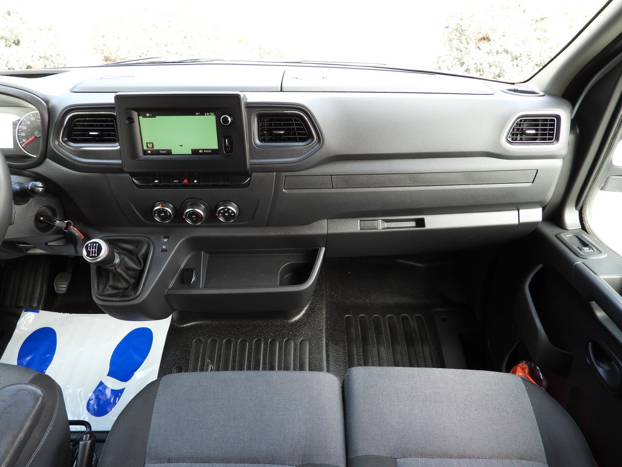 فان RENAULT MASTER BOX DELIVERY VAN 7 SEATS CRUISE CONTROL NAVIGATION LED LIGHTS AIR CONDITIONING 135HP: صور 31 فان RENAULT MASTER BOX DELIVERY VAN 7 SEATS CRUISE CONTROL NAVIGATION LED LIGHTS AIR CONDITIONING 135HP: صور 31