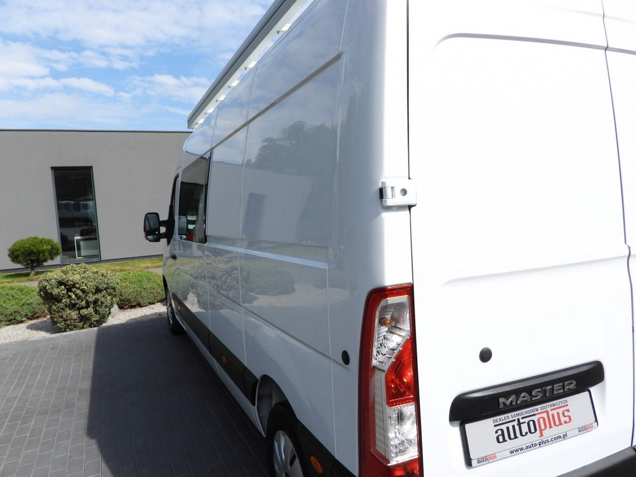 فان RENAULT MASTER BOX DELIVERY VAN 7 SEATS CRUISE CONTROL NAVIGATION LED LIGHTS AIR CONDITIONING 135HP: صور 16 فان RENAULT MASTER BOX DELIVERY VAN 7 SEATS CRUISE CONTROL NAVIGATION LED LIGHTS AIR CONDITIONING 135HP: صور 16