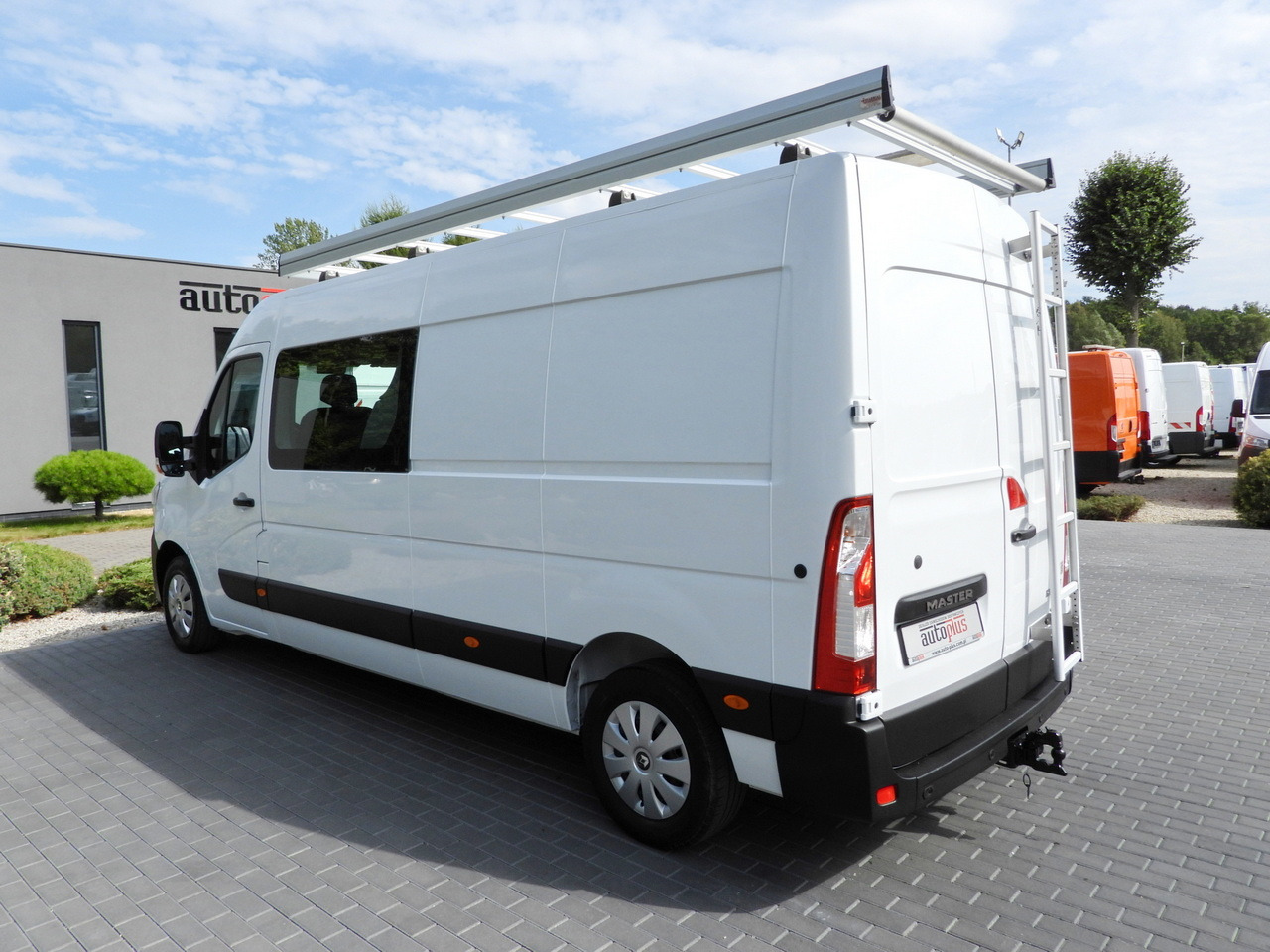 فان RENAULT MASTER BOX DELIVERY VAN 7 SEATS CRUISE CONTROL NAVIGATION LED LIGHTS AIR CONDITIONING 135HP: صور 10 فان RENAULT MASTER BOX DELIVERY VAN 7 SEATS CRUISE CONTROL NAVIGATION LED LIGHTS AIR CONDITIONING 135HP: صور 10