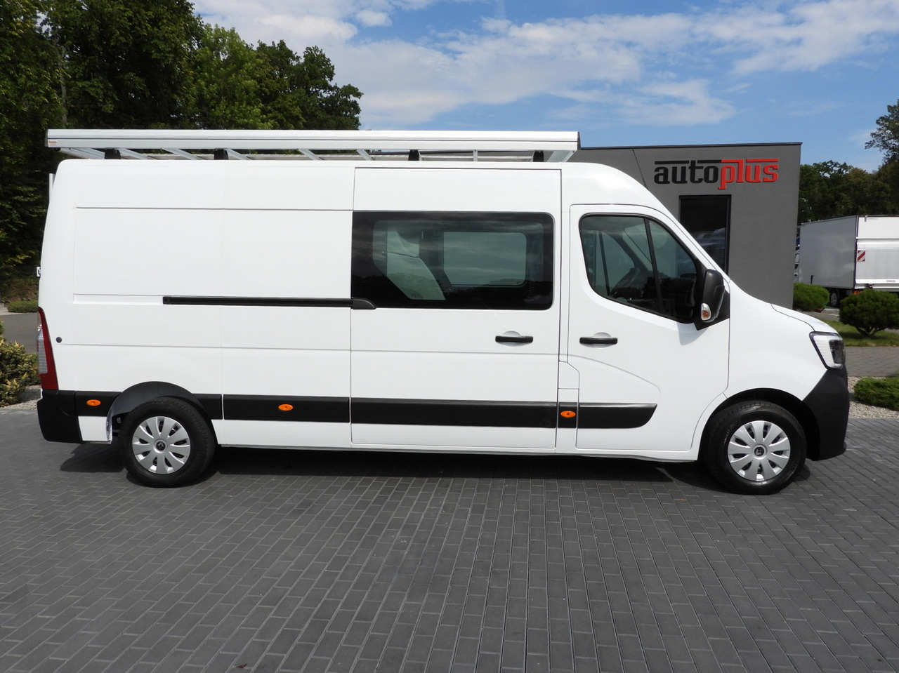 فان RENAULT MASTER BOX DELIVERY VAN 7 SEATS CRUISE CONTROL NAVIGATION LED LIGHTS AIR CONDITIONING 135HP: صور 7 فان RENAULT MASTER BOX DELIVERY VAN 7 SEATS CRUISE CONTROL NAVIGATION LED LIGHTS AIR CONDITIONING 135HP: صور 7