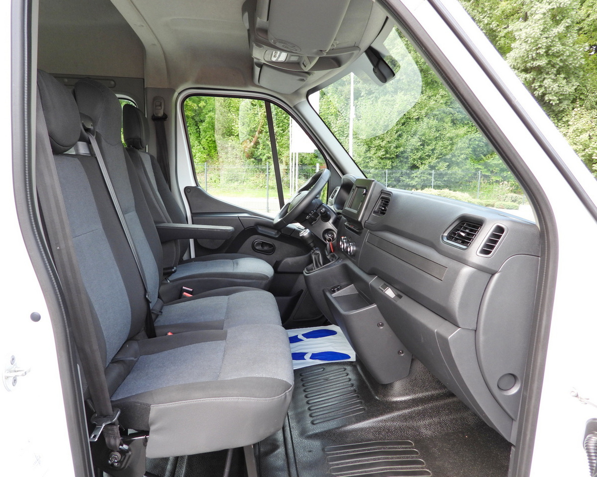 فان RENAULT MASTER BOX DELIVERY VAN 7 SEATS CRUISE CONTROL NAVIGATION LED LIGHTS AIR CONDITIONING 135HP: صور 40 فان RENAULT MASTER BOX DELIVERY VAN 7 SEATS CRUISE CONTROL NAVIGATION LED LIGHTS AIR CONDITIONING 135HP: صور 40