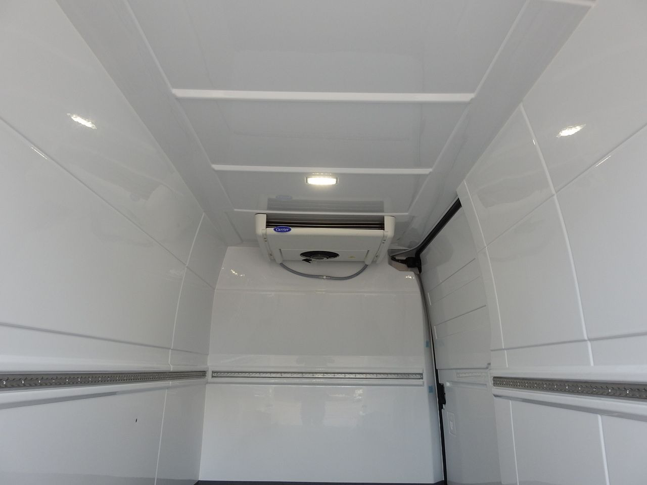 الشاحنات الصغيرة المبردة RENAULT MASTER NEW REFRIGERATOR VAN -10*C AIR CONDITIONING MANUFACTURERS 135HP: صور 13 الشاحنات الصغيرة المبردة RENAULT MASTER NEW REFRIGERATOR VAN -10*C AIR CONDITIONING MANUFACTURERS 135HP: صور 13