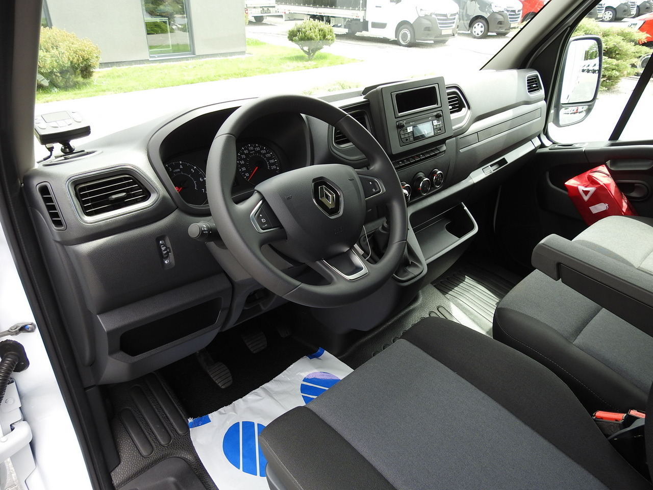 RENAULT MASTER NEW REGRIGERATOR BOX -10*C 8 PALLETS CRUISE CONTROL AIR CONDITIONING LED LIGHTS GUARANTEE 165HP - الشاحنات الصغيرة المبردة: صور 2 RENAULT MASTER NEW REGRIGERATOR BOX -10*C 8 PALLETS CRUISE CONTROL AIR CONDITIONING LED LIGHTS GUARANTEE 165HP - الشاحنات الصغيرة المبردة: صور 2