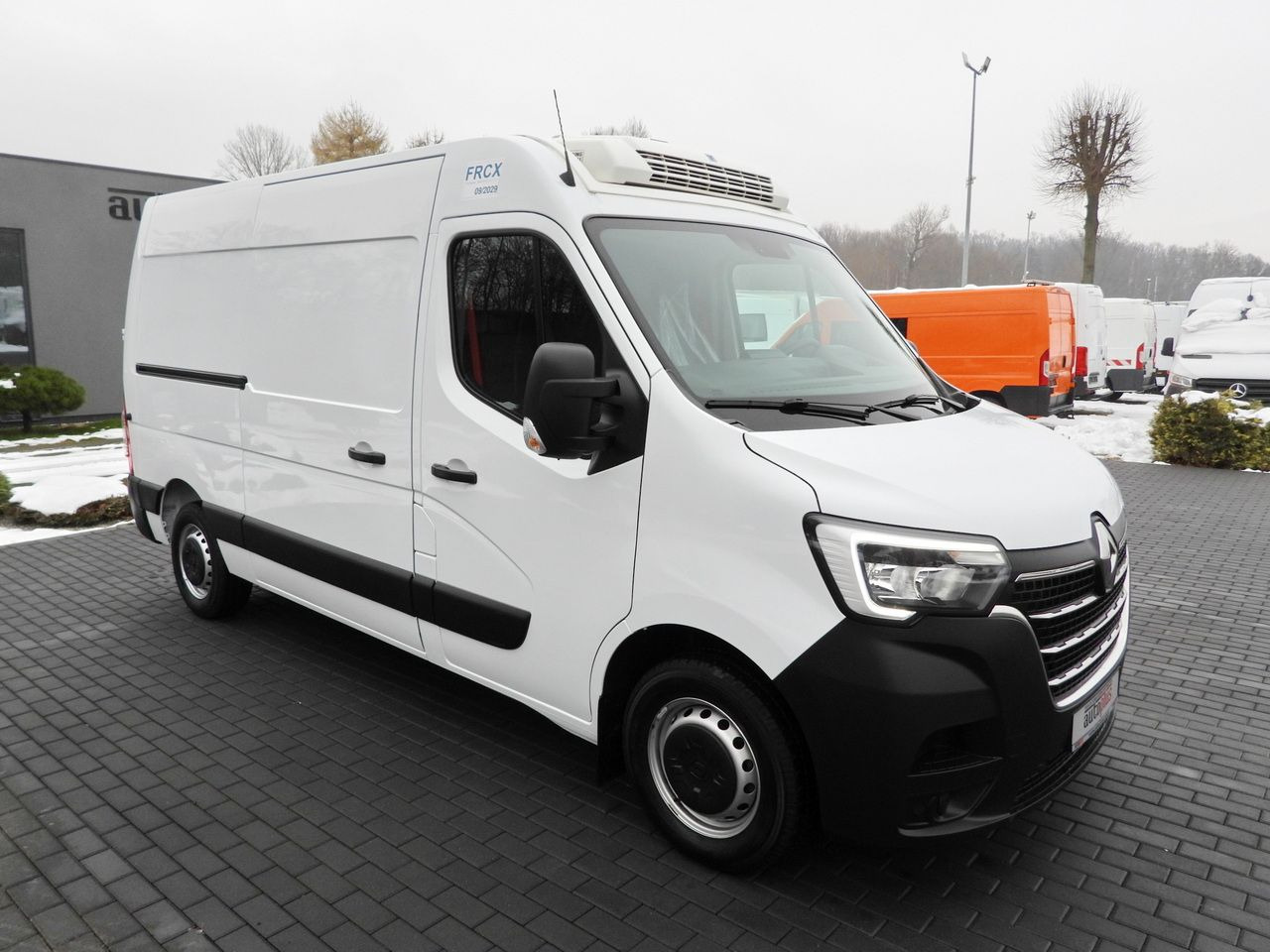 RENAULT MASTER REFRIGERATOR VAN -10*C POWER SUPPLY 230V CRUISE CONTROL NAVIGATION LED LIGHTS AIR CONDITIONING 150HP - الشاحنات الصغيرة المبردة: صور 4 RENAULT MASTER REFRIGERATOR VAN -10*C POWER SUPPLY 230V CRUISE CONTROL NAVIGATION LED LIGHTS AIR CONDITIONING 150HP - الشاحنات الصغيرة المبردة: صور 4