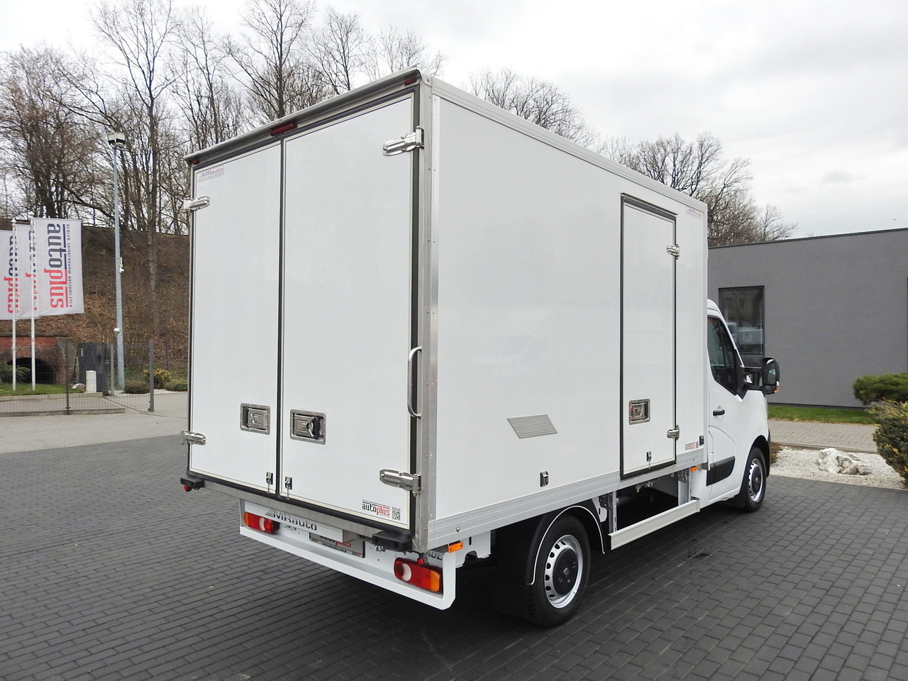 الشاحنات الصغيرة المبردة RENAULT MASTER  REGRIGERATOR BOX 0*C LED LIGHTS AIR CONDITIONING  145HP: صور 14