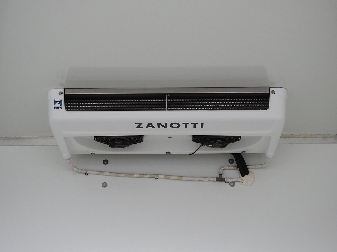 الشاحنات الصغيرة المبردة RENAULT MASTER  REGRIGERATOR BOX 0*C LED LIGHTS AIR CONDITIONING  145HP: صور 23