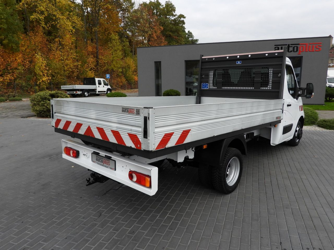 RENAULT MASTER STAKE BODY CRUISE CONTROL NAVIGATION TWIN WHEELS AIR CONDITIONING 130HP - الشاحنات الصغيرة المسطحة: صور 3 RENAULT MASTER STAKE BODY CRUISE CONTROL NAVIGATION TWIN WHEELS AIR CONDITIONING 130HP - الشاحنات الصغيرة المسطحة: صور 3