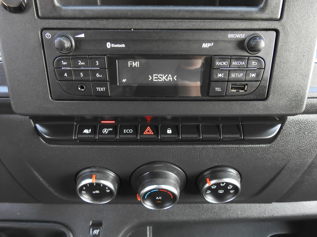 تأجير RENAULT MASTER  TARPAULIN 10 PALLETS WEBASTO CRUISE CONTROL LED LIGHTS PNEUMATICS AIR CONDITIONING  165HP RENAULT MASTER  TARPAULIN 10 PALLETS WEBASTO CRUISE CONTROL LED LIGHTS PNEUMATICS AIR CONDITIONING  165HP: صور 35