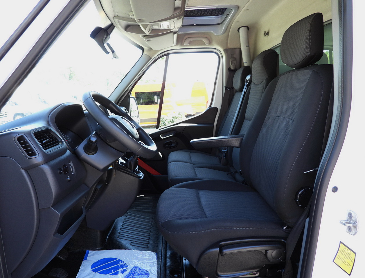 تأجير RENAULT MASTER  TARPAULIN 10 PALLETS WEBASTO CRUISE CONTROL LED LIGHTS PNEUMATICS AIR CONDITIONING  165HP RENAULT MASTER  TARPAULIN 10 PALLETS WEBASTO CRUISE CONTROL LED LIGHTS PNEUMATICS AIR CONDITIONING  165HP: صور 28