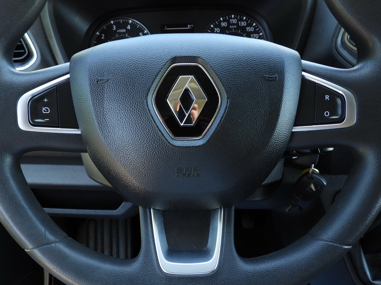 تأجير RENAULT MASTER  TARPAULIN 10 PALLETS WEBASTO CRUISE CONTROL LED LIGHTS PNEUMATICS AIR CONDITIONING  165HP RENAULT MASTER  TARPAULIN 10 PALLETS WEBASTO CRUISE CONTROL LED LIGHTS PNEUMATICS AIR CONDITIONING  165HP: صور 32