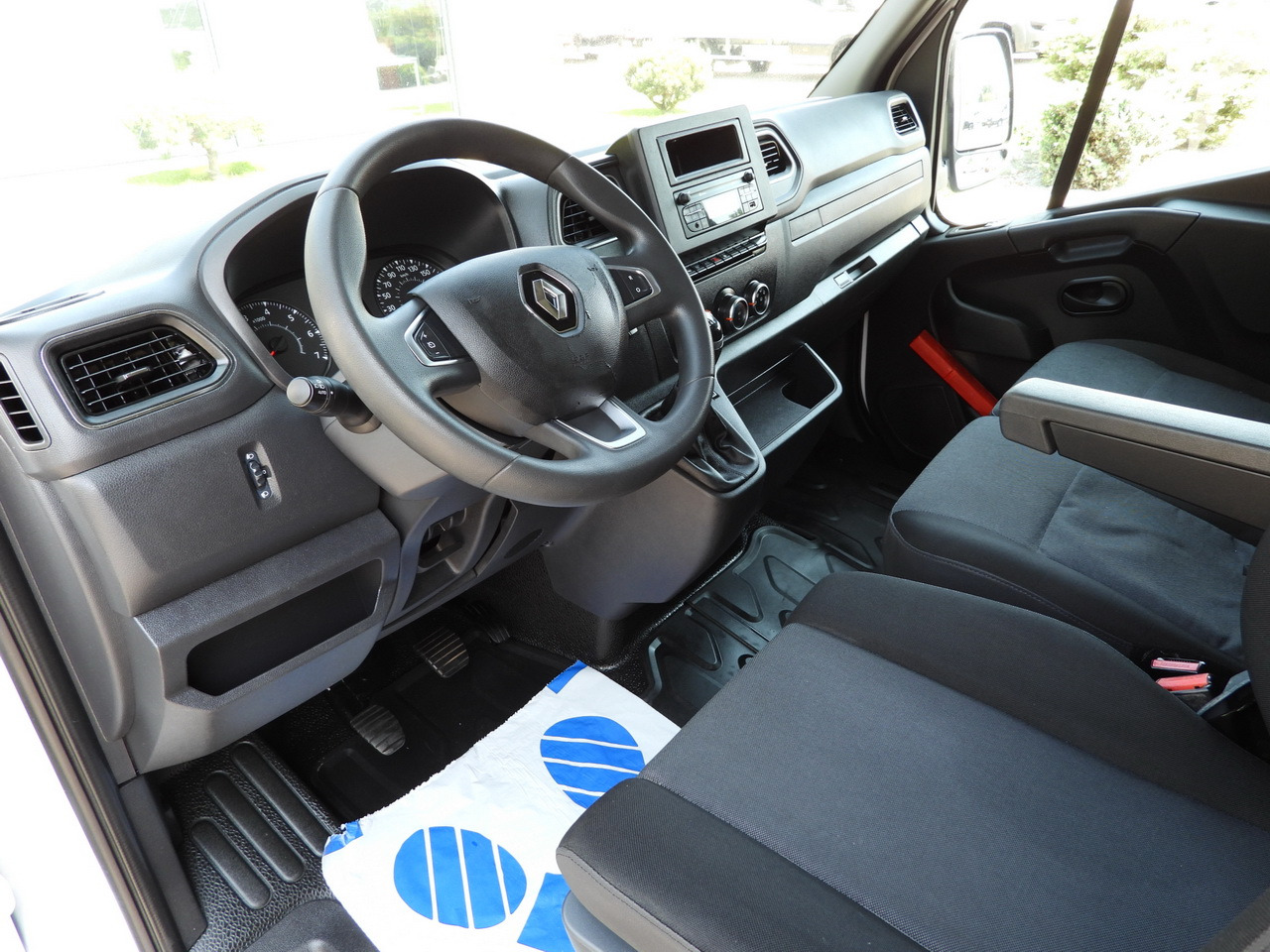 RENAULT MASTER TARPAULIN LIFT 10 PALLETS WEBASTO CRUISE CONTROL LED LIGHTS PNEUMATICS AIR CONDITIONING 165HP - الشاحنات الصغيرة ستائر: صور 2 RENAULT MASTER TARPAULIN LIFT 10 PALLETS WEBASTO CRUISE CONTROL LED LIGHTS PNEUMATICS AIR CONDITIONING 165HP - الشاحنات الصغيرة ستائر: صور 2