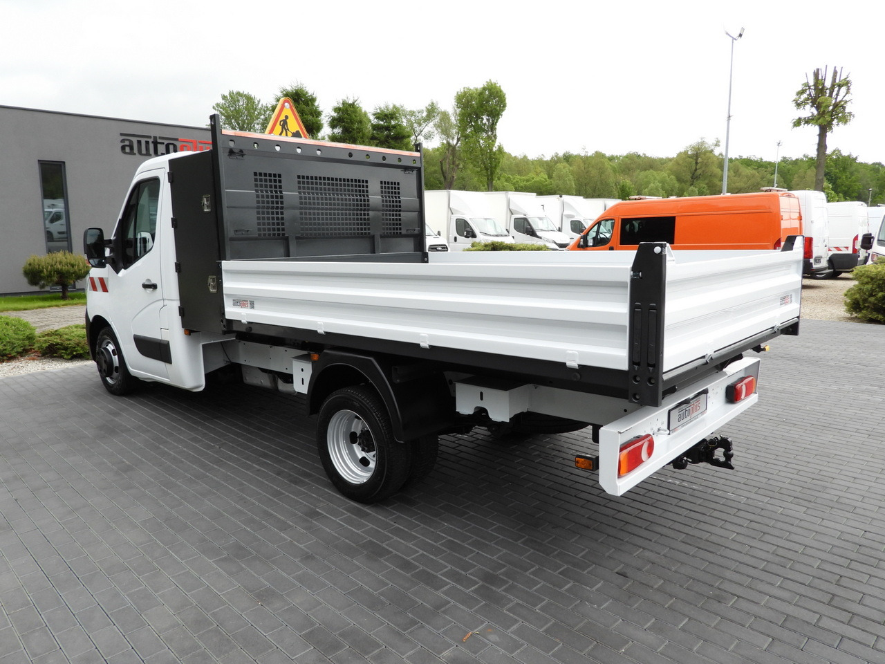 قلاب صغير RENAULT MASTER TIPPER CRUISE CONTROL LED LIGHTS TWIN WHEELS AIR CONDITIONING  130HP: صور 9