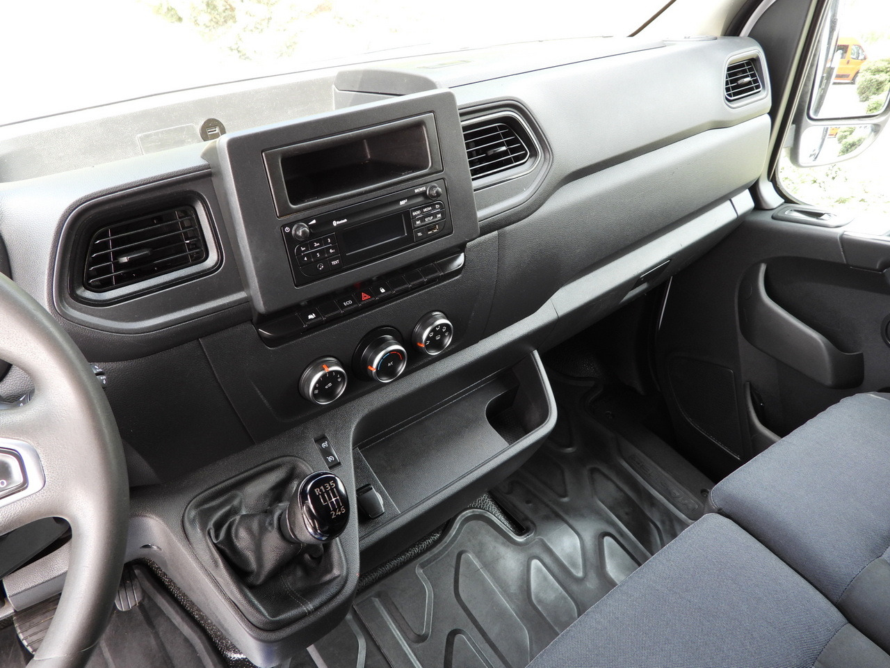 قلاب صغير RENAULT MASTER TIPPER CRUISE CONTROL LED LIGHTS TWIN WHEELS AIR CONDITIONING  130HP: صور 34