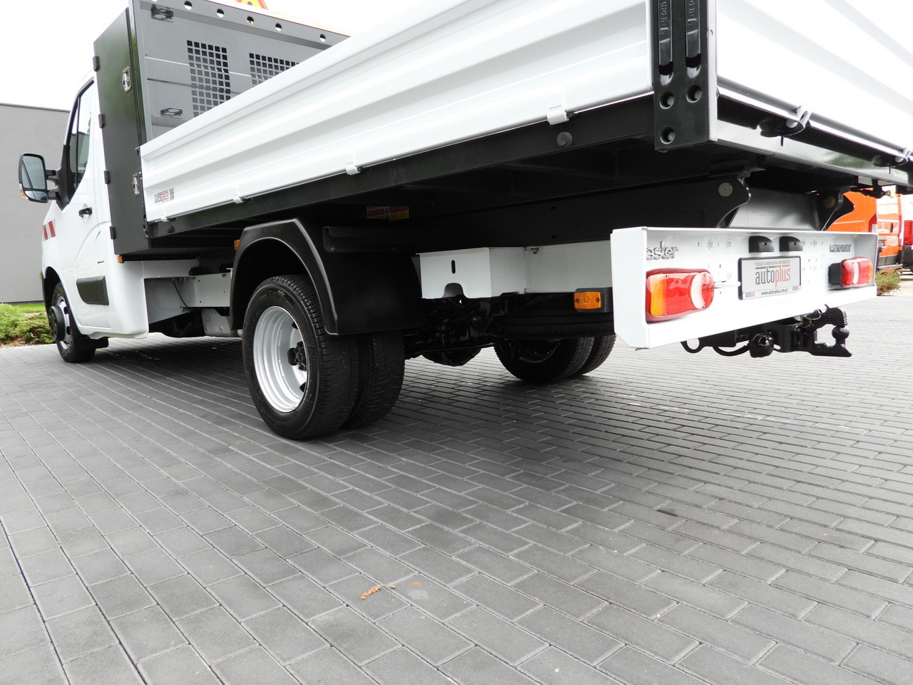 قلاب صغير RENAULT MASTER TIPPER CRUISE CONTROL LED LIGHTS TWIN WHEELS AIR CONDITIONING  130HP: صور 14