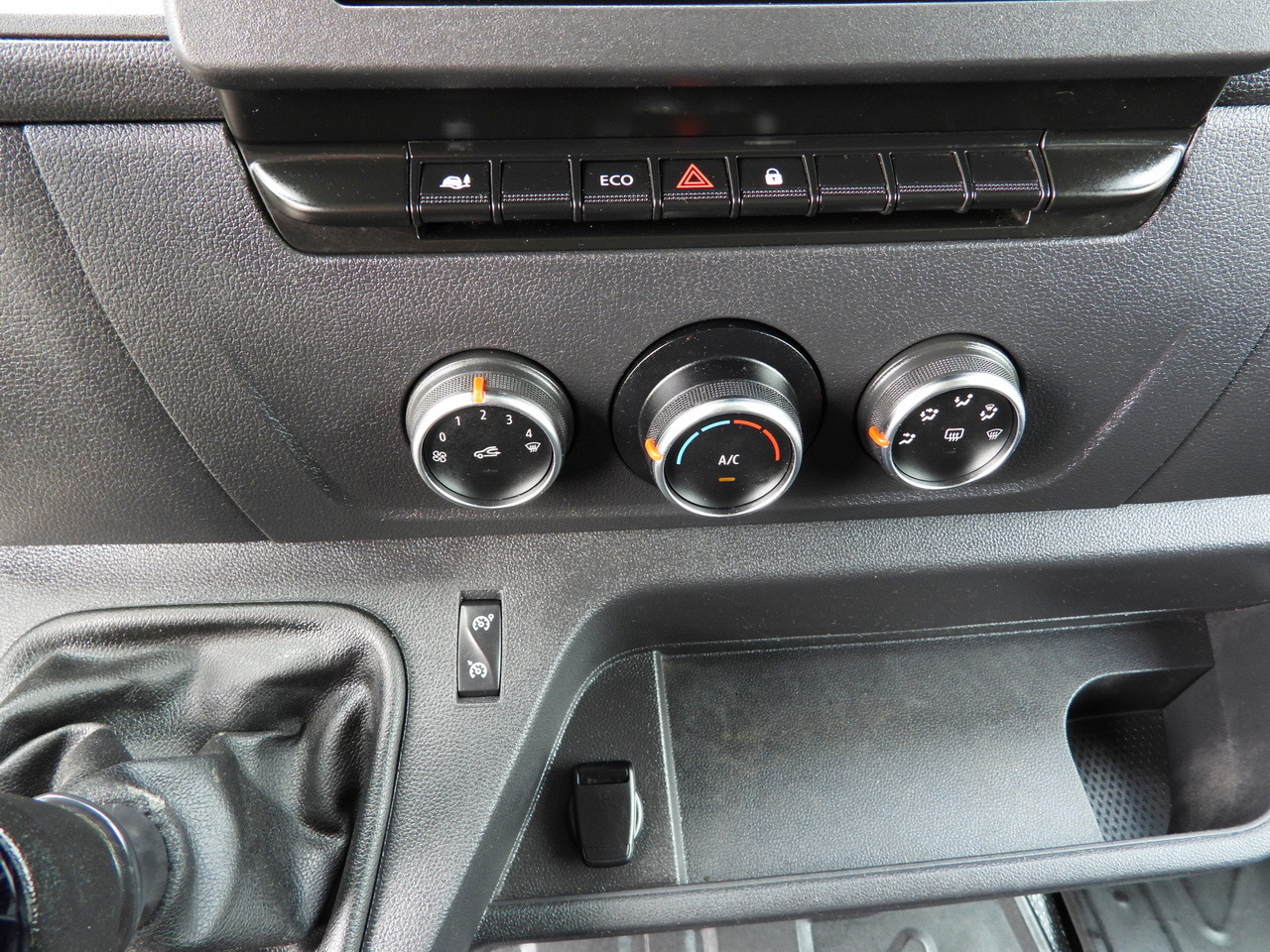 قلاب صغير RENAULT MASTER TIPPER CRUISE CONTROL LED LIGHTS TWIN WHEELS AIR CONDITIONING  130HP: صور 37