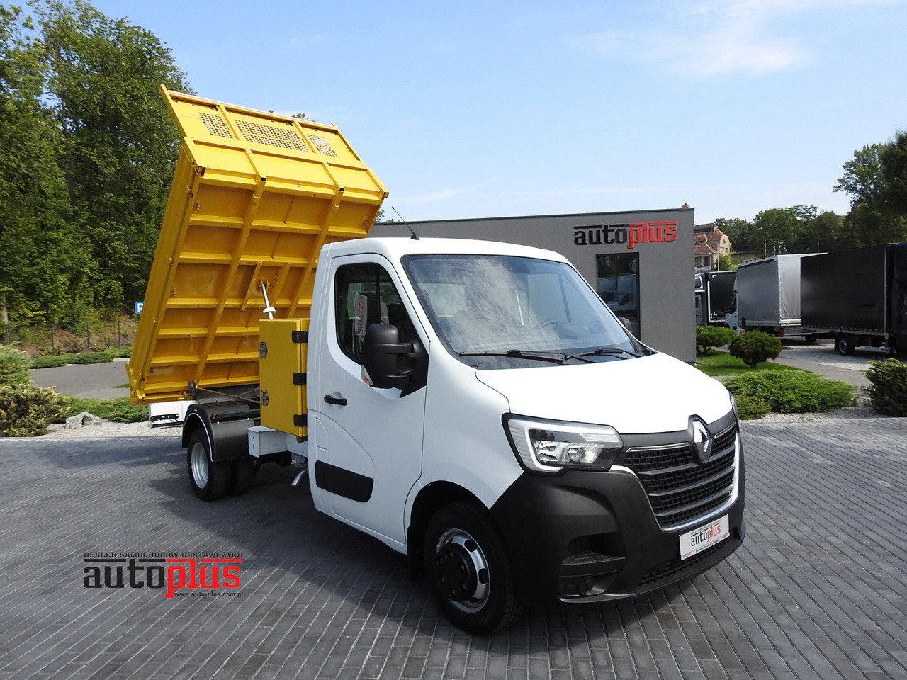 RENAULT MASTER TIPPER CRUISE CONTROL NAVIGATION AIR CONDITIONING LED LIGHTS TWIN WHEELS LOAD WEIGHT 145HP - قلاب صغير: صور 1 RENAULT MASTER TIPPER CRUISE CONTROL NAVIGATION AIR CONDITIONING LED LIGHTS TWIN WHEELS LOAD WEIGHT 145HP - قلاب صغير: صور 1