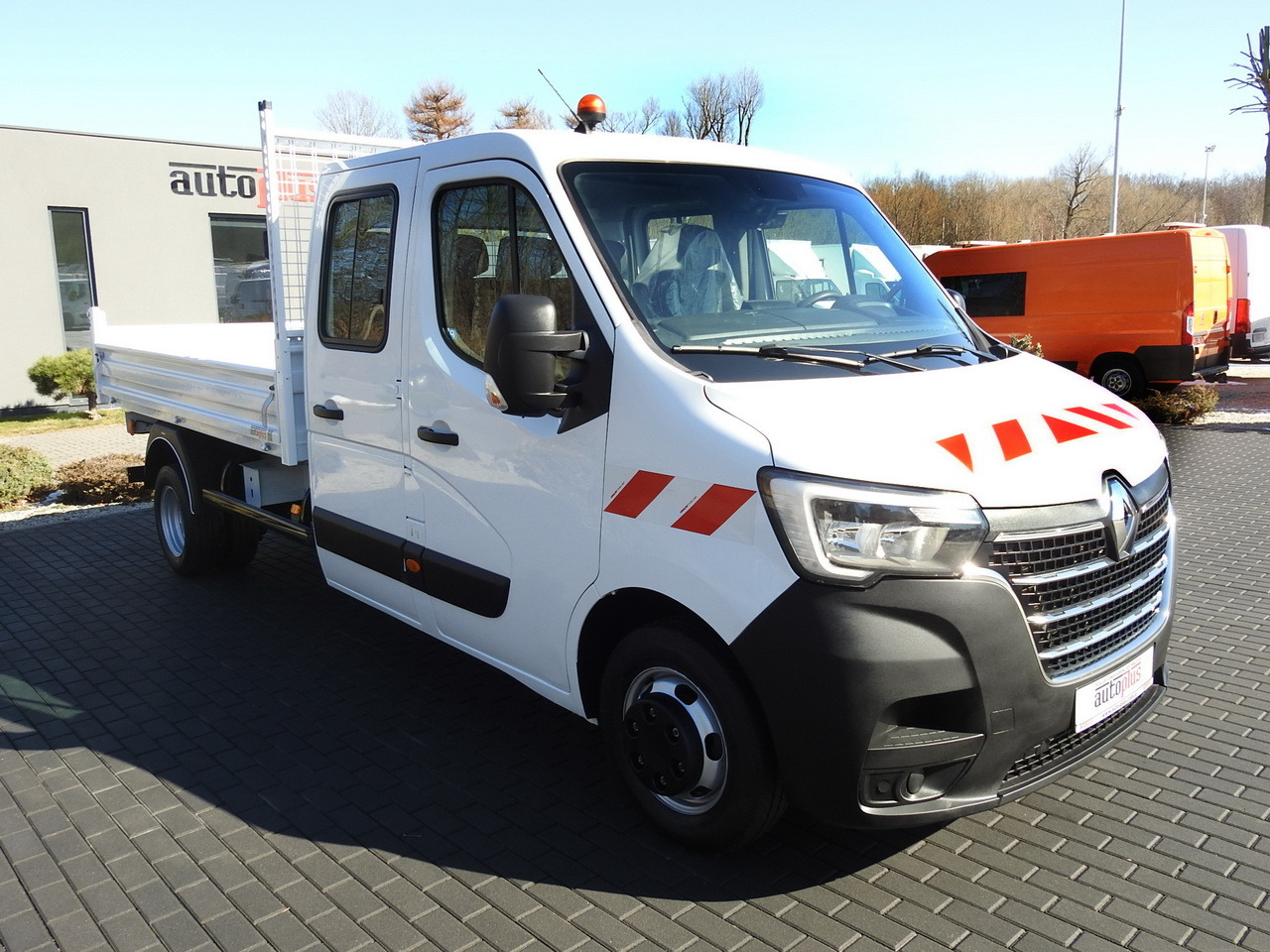 RENAULT MASTER TIPPER DOUBLE CABIN DOKA 6 SEATS CRUISE CONTROL AIR CONDITIONING LED LIGHTS TWIN WHEELS 130HP - قلاب صغير: صور 4 RENAULT MASTER TIPPER DOUBLE CABIN DOKA 6 SEATS CRUISE CONTROL AIR CONDITIONING LED LIGHTS TWIN WHEELS 130HP - قلاب صغير: صور 4