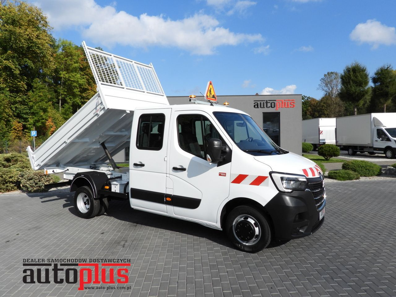 RENAULT MASTER TIPPER DOUBLE CABIN DOKA 6 SEATS CRUISE CONTROL LED LIGHTS TWIN WHEELS AIR CONDITIONING 165HP - قلاب صغير: صور 1 RENAULT MASTER TIPPER DOUBLE CABIN DOKA 6 SEATS CRUISE CONTROL LED LIGHTS TWIN WHEELS AIR CONDITIONING 165HP - قلاب صغير: صور 1