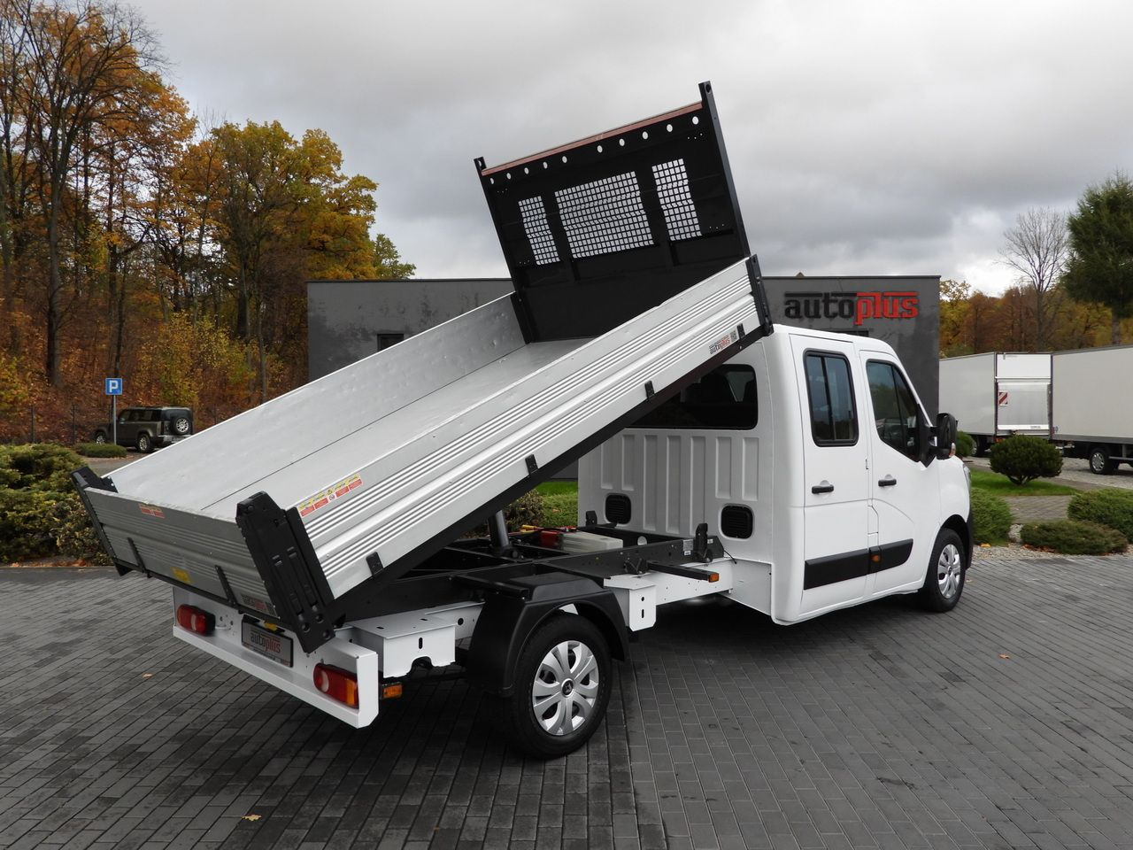 RENAULT MASTER TIPPER DOUBLE CABIN DOKA 7 SEATS CRUISE CONTROL NAVIGATION LED LIGHTS AIR CONDITIONING 145HP - قلاب صغير: صور 3 RENAULT MASTER TIPPER DOUBLE CABIN DOKA 7 SEATS CRUISE CONTROL NAVIGATION LED LIGHTS AIR CONDITIONING 145HP - قلاب صغير: صور 3