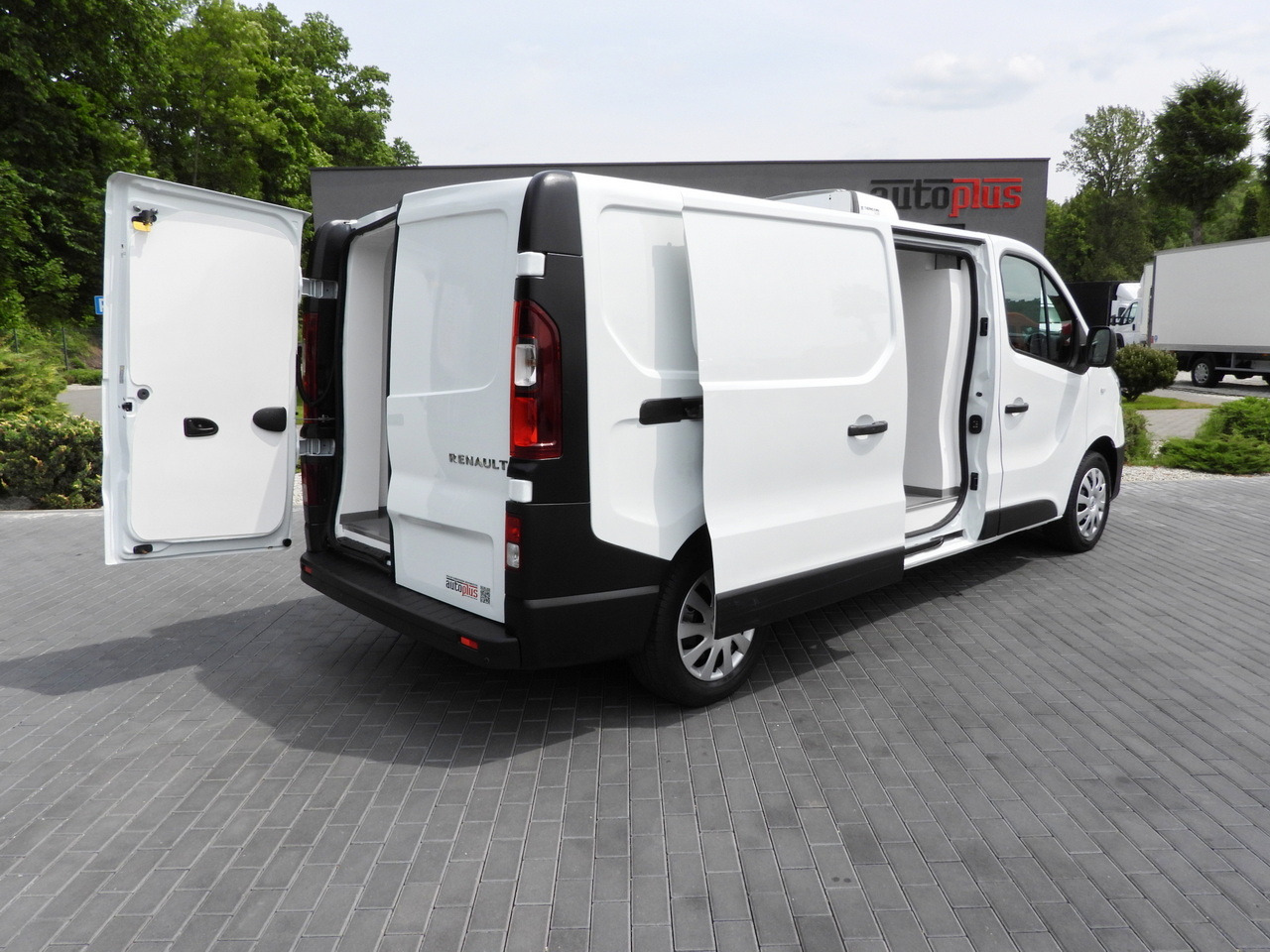 RENAULT TRAFIC REFRIGERATOR VAN 0*C CRUISE CONTROL LED LIGHTS AIR CONDITIONING 120HP - الشاحنات الصغيرة المبردة: صور 3 RENAULT TRAFIC REFRIGERATOR VAN 0*C CRUISE CONTROL LED LIGHTS AIR CONDITIONING 120HP - الشاحنات الصغيرة المبردة: صور 3