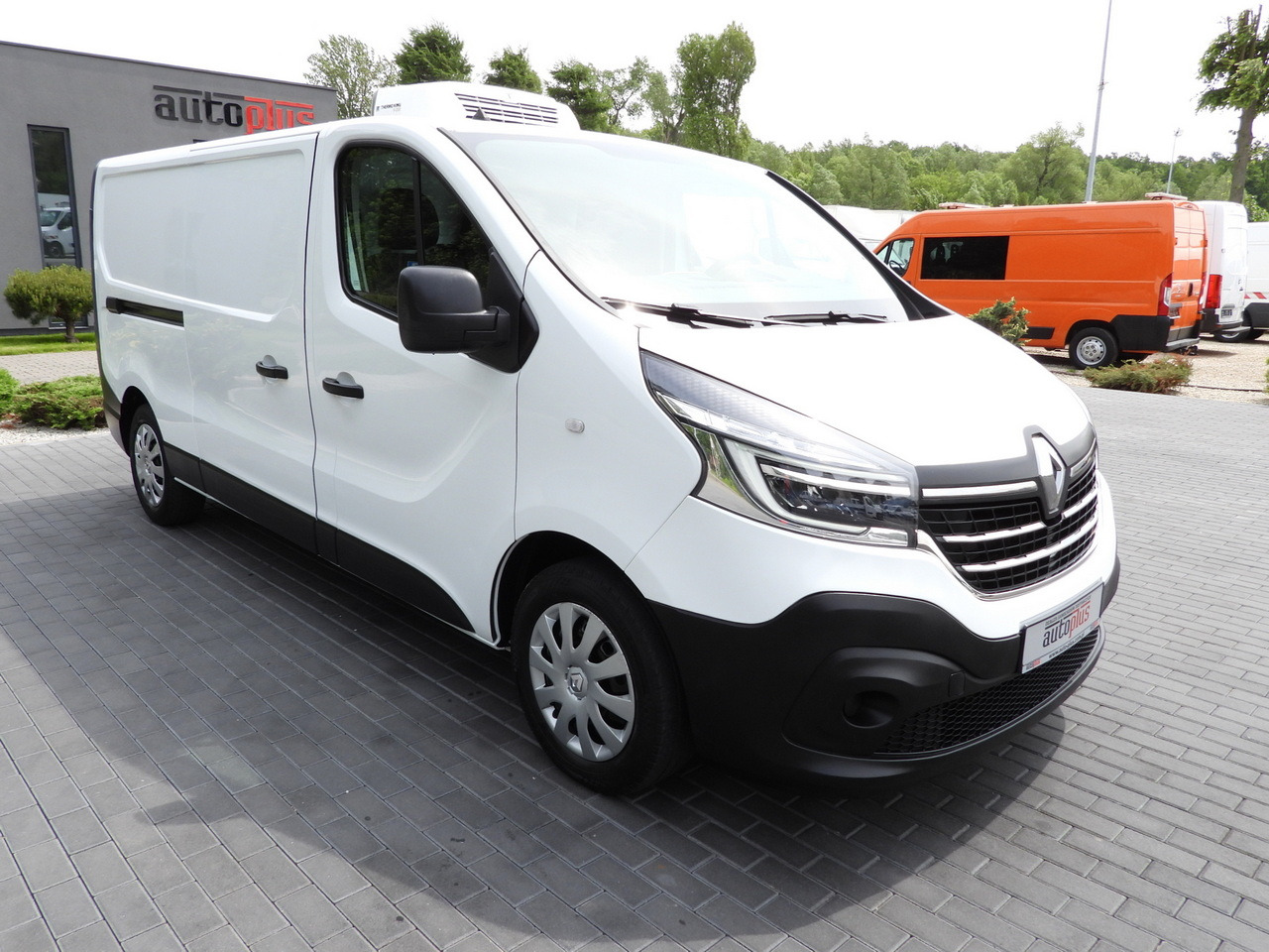 RENAULT TRAFIC REFRIGERATOR VAN 0*C CRUISE CONTROL LED LIGHTS AIR CONDITIONING 120HP - الشاحنات الصغيرة المبردة: صور 4 RENAULT TRAFIC REFRIGERATOR VAN 0*C CRUISE CONTROL LED LIGHTS AIR CONDITIONING 120HP - الشاحنات الصغيرة المبردة: صور 4